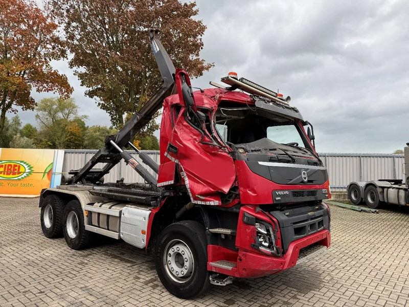 Volvo FMX4-500 / ENGINE RUNNING / VEB+ / 6X4 / BIG AXLE / AJK 20 TON HOOKLIFT / ONLY:276433 KM / AUTOMATIC / EURO-6 / 2020 - Камион со кука за подигање: слика 3 Volvo FMX4-500 / ENGINE RUNNING / VEB+ / 6X4 / BIG AXLE / AJK 20 TON HOOKLIFT / ONLY:276433 KM / AUTOMATIC / EURO-6 / 2020 - Камион со кука за подигање: слика 3