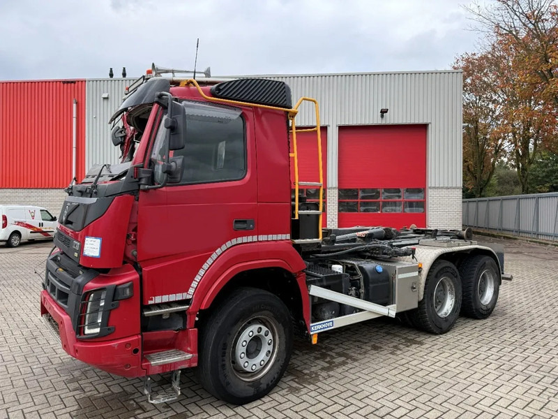 Volvo FMX4-500 / ENGINE RUNNING / VEB+ / 6X4 / BIG AXLE / AJK 20 TON HOOKLIFT / ONLY:276433 KM / AUTOMATIC / EURO-6 / 2020 - Камион со кука за подигање: слика 2 Volvo FMX4-500 / ENGINE RUNNING / VEB+ / 6X4 / BIG AXLE / AJK 20 TON HOOKLIFT / ONLY:276433 KM / AUTOMATIC / EURO-6 / 2020 - Камион со кука за подигање: слика 2