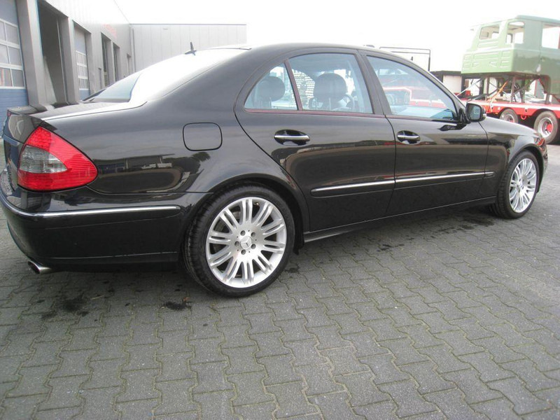 Mercedes-Benz E-Klasse 280 CDI, Sport - Седан: слика 2 Mercedes-Benz E-Klasse 280 CDI, Sport - Седан: слика 2