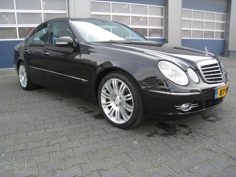 Mercedes-Benz E-Klasse 280 CDI, Sport - Седан: слика 1 Mercedes-Benz E-Klasse 280 CDI, Sport - Седан: слика 1