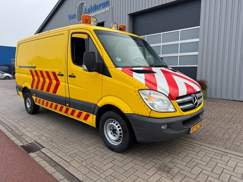 Mercedes-Benz Sprinter 316, Like new, BF3 Begleit- Escort- Convoi execptionnel, L2/H1 - Товарно комбе: слика 1 Mercedes-Benz Sprinter 316, Like new, BF3 Begleit- Escort- Convoi execptionnel, L2/H1 - Товарно комбе: слика 1