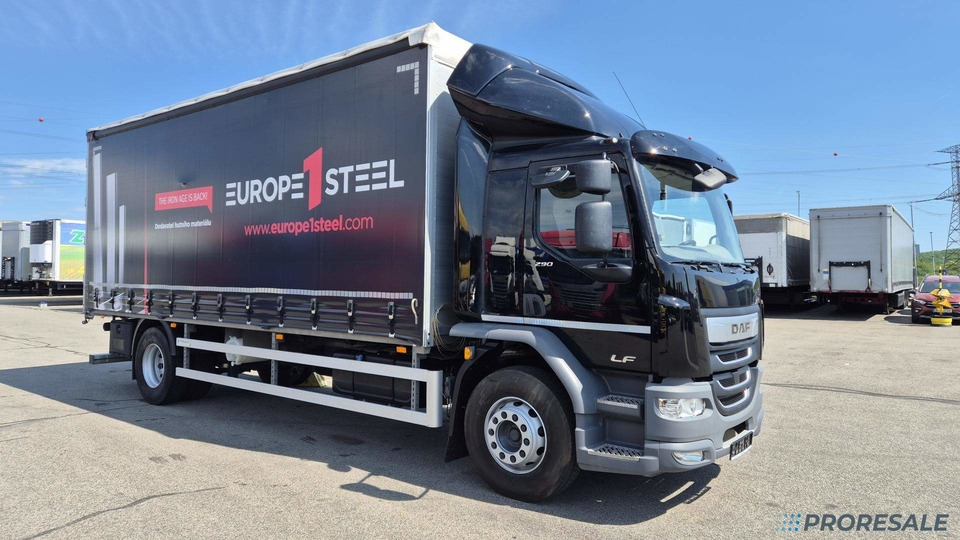 DAF LF 290 FA Sleeper Cab EURO 6 - valník s plachtou - Камион со церада: слика 1 DAF LF 290 FA Sleeper Cab EURO 6 - valník s plachtou - Камион со церада: слика 1