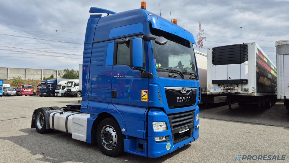 MAN TGX 18.500 XXL LOW DECK EURO 6 - Камион влекач: слика 1 MAN TGX 18.500 XXL LOW DECK EURO 6 - Камион влекач: слика 1