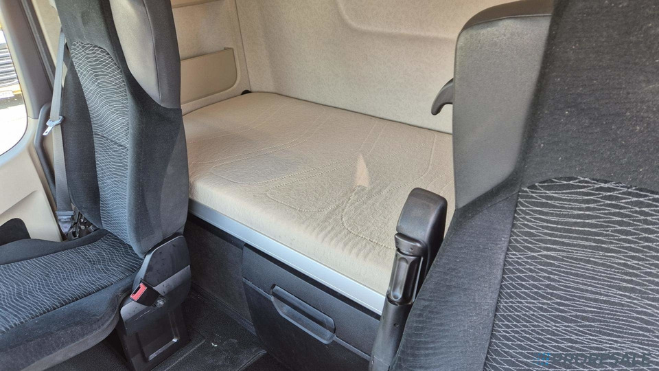 MERCEDES-BENZ ACTROS 1845 GIGA SPACE EURO 6 - Камион влекач: слика 5 MERCEDES-BENZ ACTROS 1845 GIGA SPACE EURO 6 - Камион влекач: слика 5