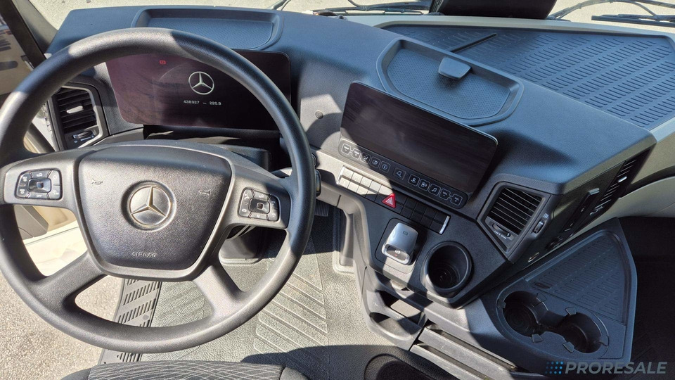 MERCEDES-BENZ ACTROS 1845 GIGA SPACE EURO 6 - Камион влекач: слика 4 MERCEDES-BENZ ACTROS 1845 GIGA SPACE EURO 6 - Камион влекач: слика 4