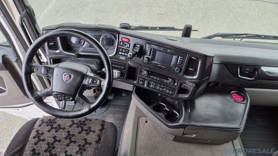 SCANIA R450 N323 NGS TOP LINE EURO 6 - Камион влекач: слика 4 SCANIA R450 N323 NGS TOP LINE EURO 6 - Камион влекач: слика 4