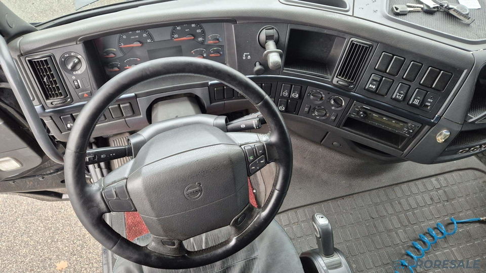 VOLVO FH 13.500 42T EURO 5/EEV - Камион влекач: слика 4 VOLVO FH 13.500 42T EURO 5/EEV - Камион влекач: слика 4