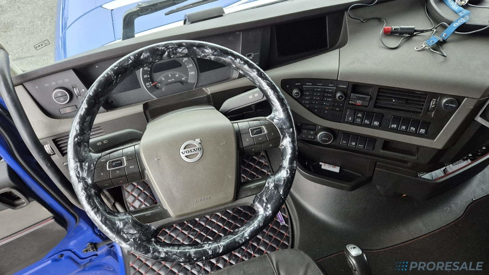 VOLVO FH 500 4X2 LOW DECK EURO 6 - Камион влекач: слика 4 VOLVO FH 500 4X2 LOW DECK EURO 6 - Камион влекач: слика 4