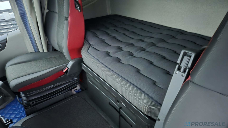 VOLVO FH 500 GLOBE XL EURO 6 - Камион влекач: слика 5 VOLVO FH 500 GLOBE XL EURO 6 - Камион влекач: слика 5