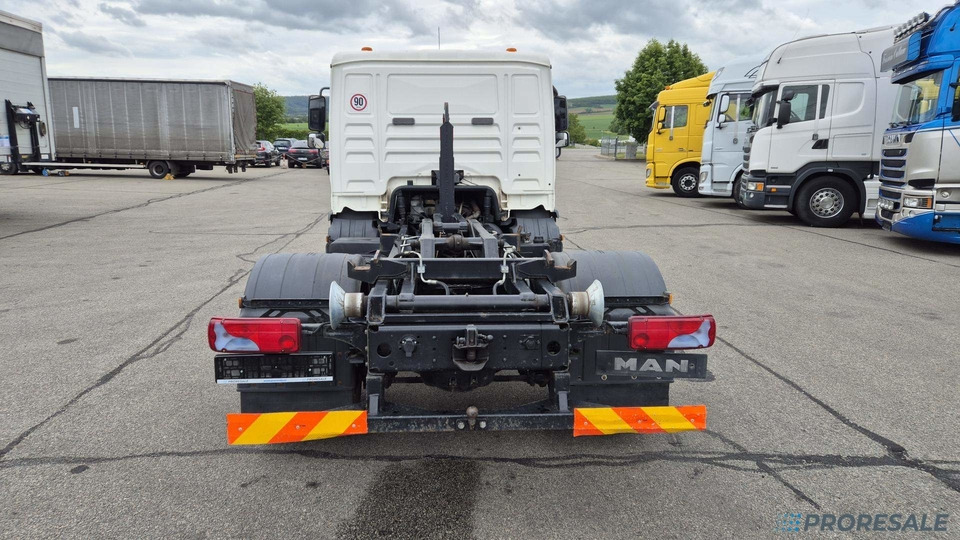 MAN TGL 12.180 4x2 BB EURO 3 - Hákový nosič kontejnerů - Камион со кука за подигање: слика 4 MAN TGL 12.180 4x2 BB EURO 3 - Hákový nosič kontejnerů - Камион со кука за подигање: слика 4