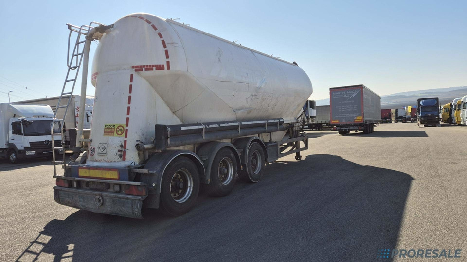 OSTATNÍ FELDBINDER EUT 40.3 SILOCISTERNA - 2 komory - 40 m3 - Полуприколка силос: слика 3 OSTATNÍ FELDBINDER EUT 40.3 SILOCISTERNA - 2 komory - 40 m3 - Полуприколка силос: слика 3