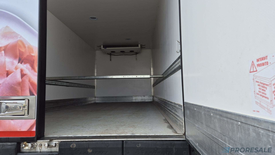 VOLVO FL 250 BB EURO 6 - mrazírna + CARRIER XARIOS 600 EL MAXI - Камион ладилник: слика 5 VOLVO FL 250 BB EURO 6 - mrazírna + CARRIER XARIOS 600 EL MAXI - Камион ладилник: слика 5