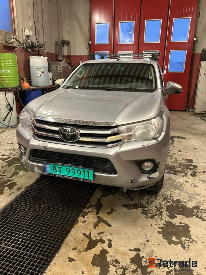 Bil Toyota Hilux X-cab ANIP (EU,N) - Автомобил: слика 4 Bil Toyota Hilux X-cab ANIP (EU,N) - Автомобил: слика 4