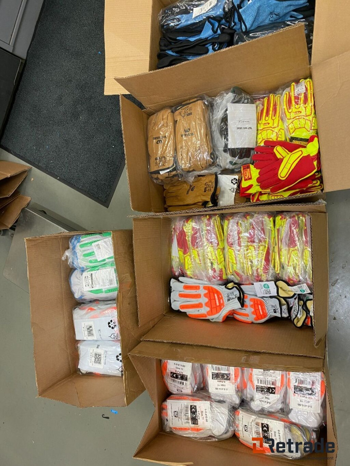 Diverse ubrukte arbeidshansker / Work gloves, not used - Алат/ Опрема: слика 1 Diverse ubrukte arbeidshansker / Work gloves, not used - Алат/ Опрема: слика 1