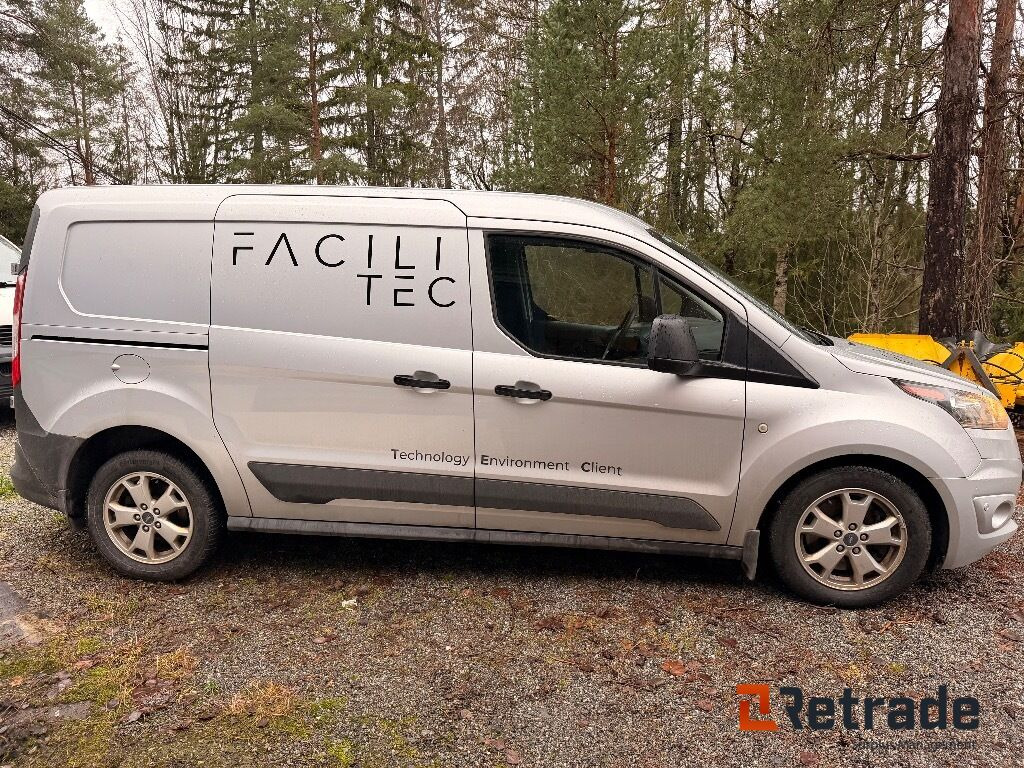 Ford Transit Connect 2017 god stand Nylig EU Godkjent - Автомобил: слика 4 Ford Transit Connect 2017 god stand Nylig EU Godkjent - Автомобил: слика 4