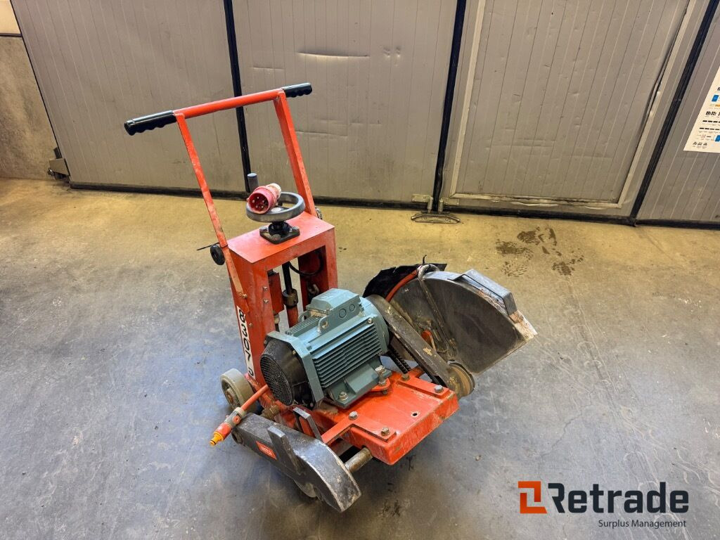 Golvsåg Husqvarna FS 600 E - Градежна опрема: слика 5 Golvsåg Husqvarna FS 600 E - Градежна опрема: слика 5