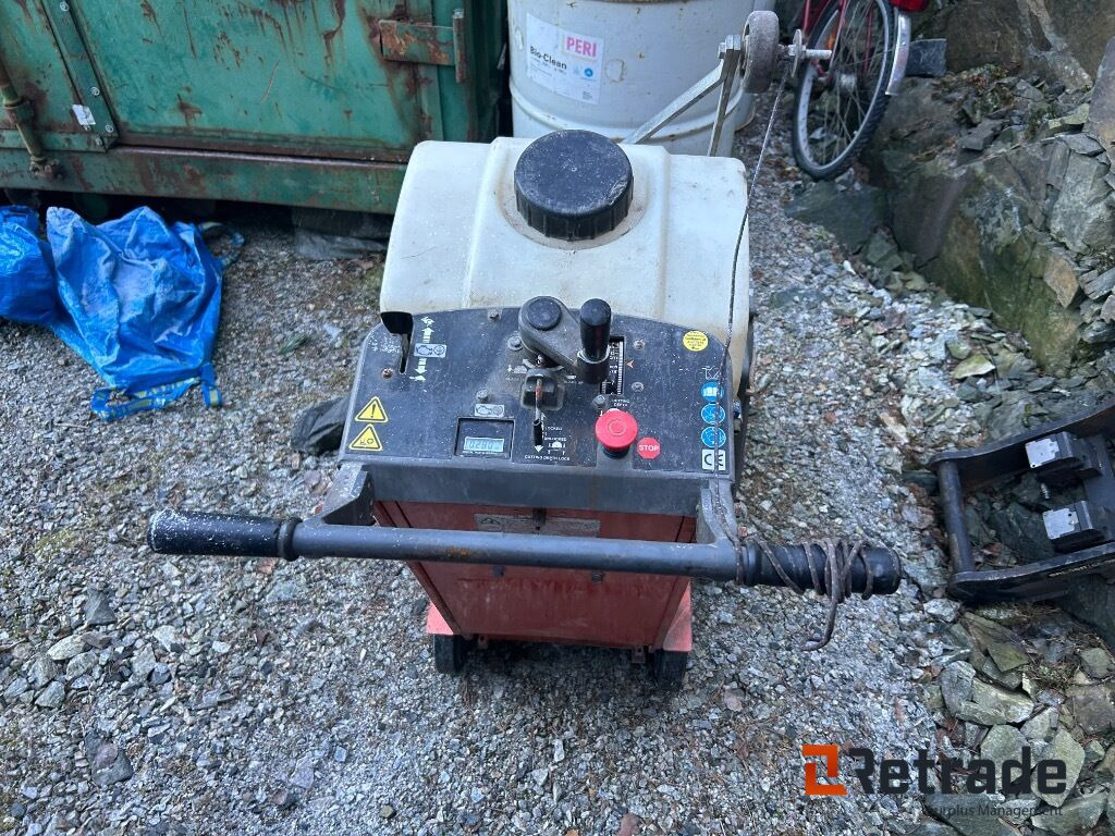 Asfalt sag Husqvarna FS 413 - Градежна машина: слика 2 Asfalt sag Husqvarna FS 413 - Градежна машина: слика 2