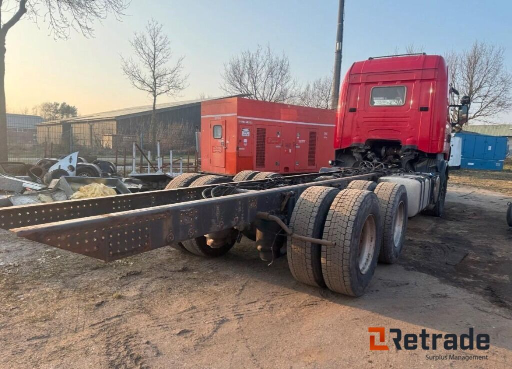 Lastbil Scania Super R620 V8 6x4 - Камион со кабинска шасија: слика 5 Lastbil Scania Super R620 V8 6x4 - Камион со кабинска шасија: слика 5