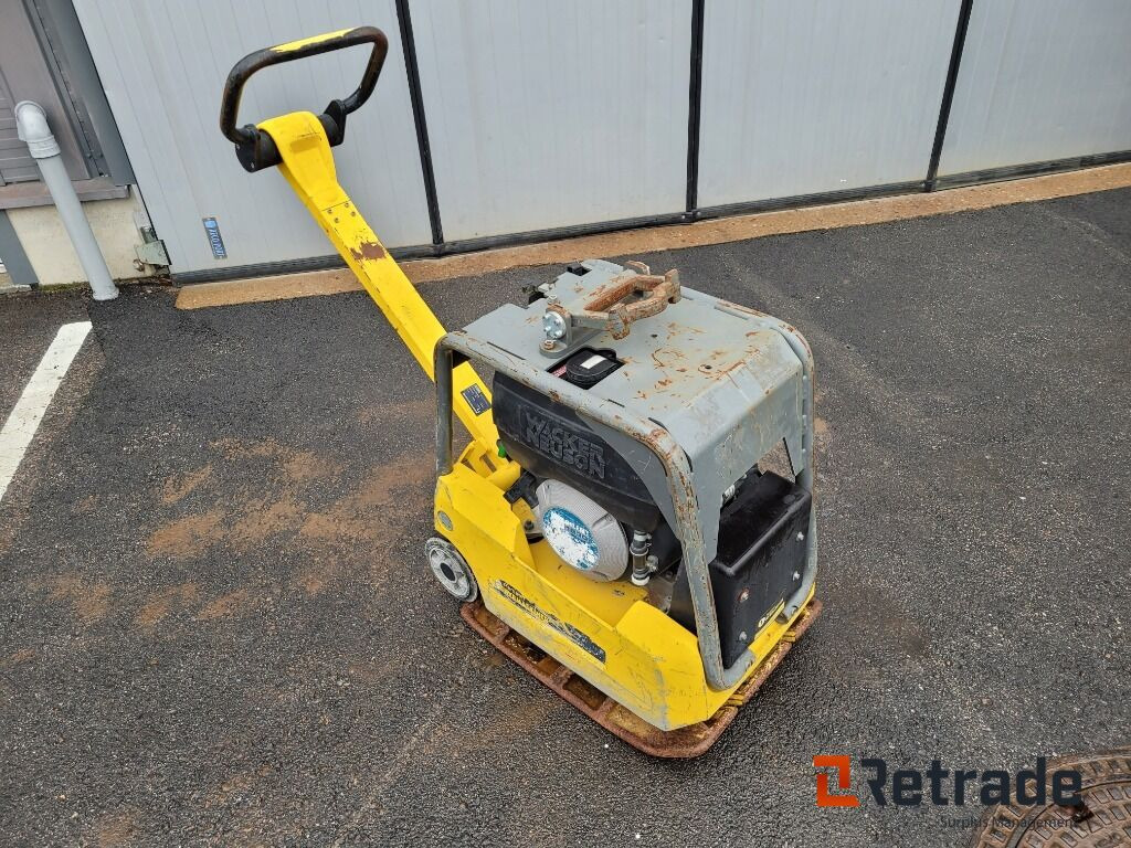 Markvibrator vibroplatta Wacker Neuson DPU3050He e-starter - Градежна опрема: слика 3 Markvibrator vibroplatta Wacker Neuson DPU3050He e-starter - Градежна опрема: слика 3