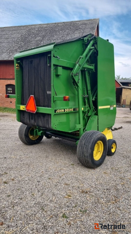 Rundbalspress John Deere 580 - Балирка за тркалезни бали: слика 3 Rundbalspress John Deere 580 - Балирка за тркалезни бали: слика 3