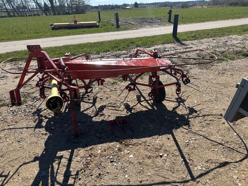 Scan Farm SR320 Hø - Rive - Градинарска опрема: слика 1 Scan Farm SR320 Hø - Rive - Градинарска опрема: слика 1