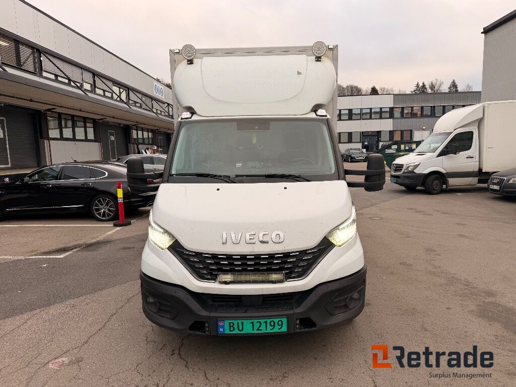 Skapbil IVECO 35S16 (parkert i Oslo) - Комбе фургон: слика 2 Skapbil IVECO 35S16 (parkert i Oslo) - Комбе фургон: слика 2