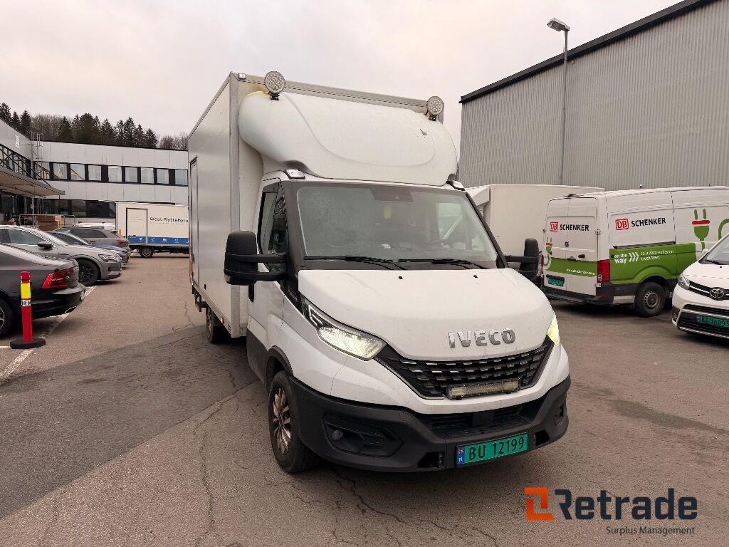 Skapbil IVECO 35S16 (parkert i Oslo) - Комбе фургон: слика 3 Skapbil IVECO 35S16 (parkert i Oslo) - Комбе фургон: слика 3