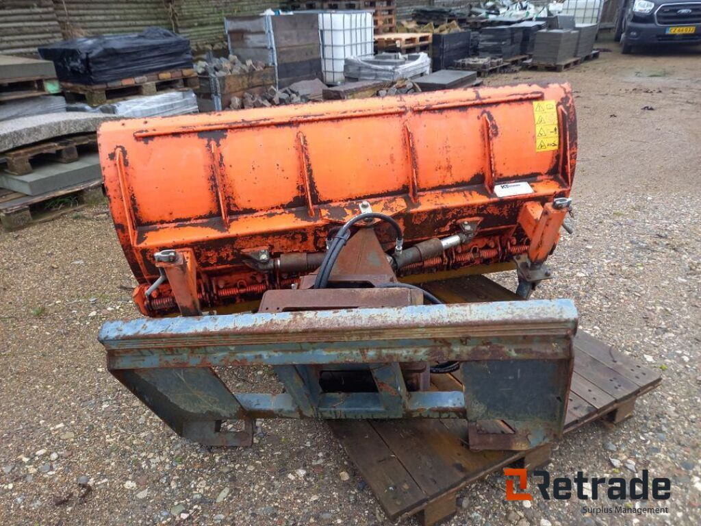 Sneplow for / snow plow - Градежна опрема: слика 3 Sneplow for / snow plow - Градежна опрема: слика 3