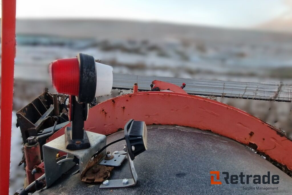 Snøryddingsutstyr Sand og saltspreder - Градежна опрема: слика 4 Snøryddingsutstyr Sand og saltspreder - Градежна опрема: слика 4