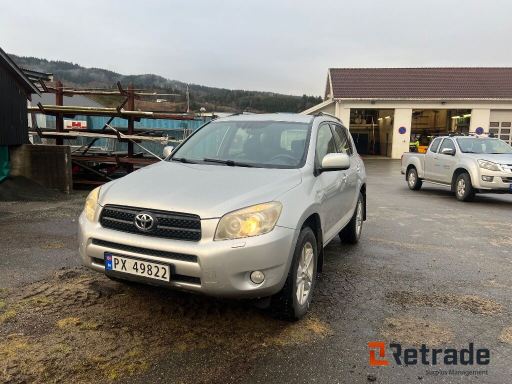 TOYOTA RAV4 /2007/ 1 Eier - Автомобил: слика 3 TOYOTA RAV4 /2007/ 1 Eier - Автомобил: слика 3