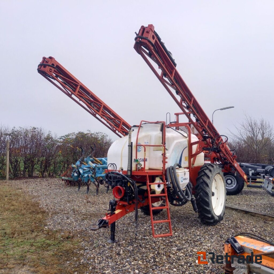 Bargam 2700 Elios 24m. Trailersprøjte. - Земјоделска машина: слика 1 Bargam 2700 Elios 24m. Trailersprøjte. - Земјоделска машина: слика 1