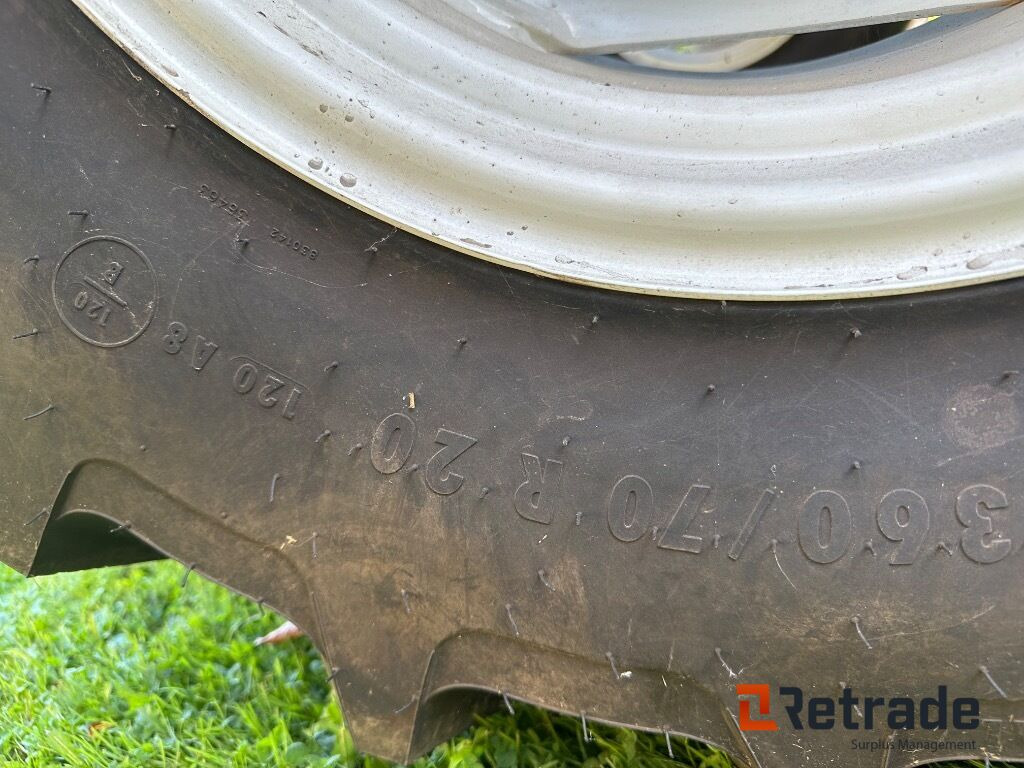 New Holland T4040 super steer traktor - Земјоделска машина: слика 3 New Holland T4040 super steer traktor - Земјоделска машина: слика 3