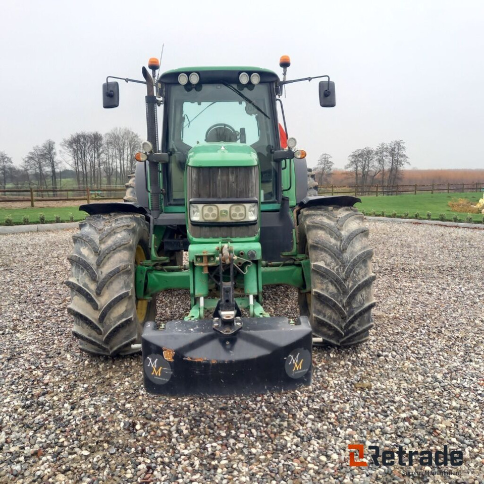 Traktor John Deere 6930 Premium Autopower. - Земјоделска машина: слика 3 Traktor John Deere 6930 Premium Autopower. - Земјоделска машина: слика 3