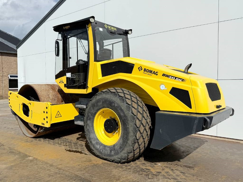 Bomag BW211DH-5 - German Machine / Only 1311 Hours! - Ваљак: слика 3 Bomag BW211DH-5 - German Machine / Only 1311 Hours! - Ваљак: слика 3