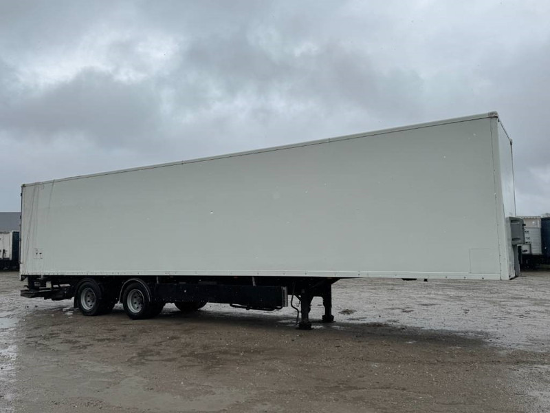 Fruehauf ONCRK 32-220 A - Taillift / Forced Steering - Полуприколка сандучар: слика 5 Fruehauf ONCRK 32-220 A - Taillift / Forced Steering - Полуприколка сандучар: слика 5