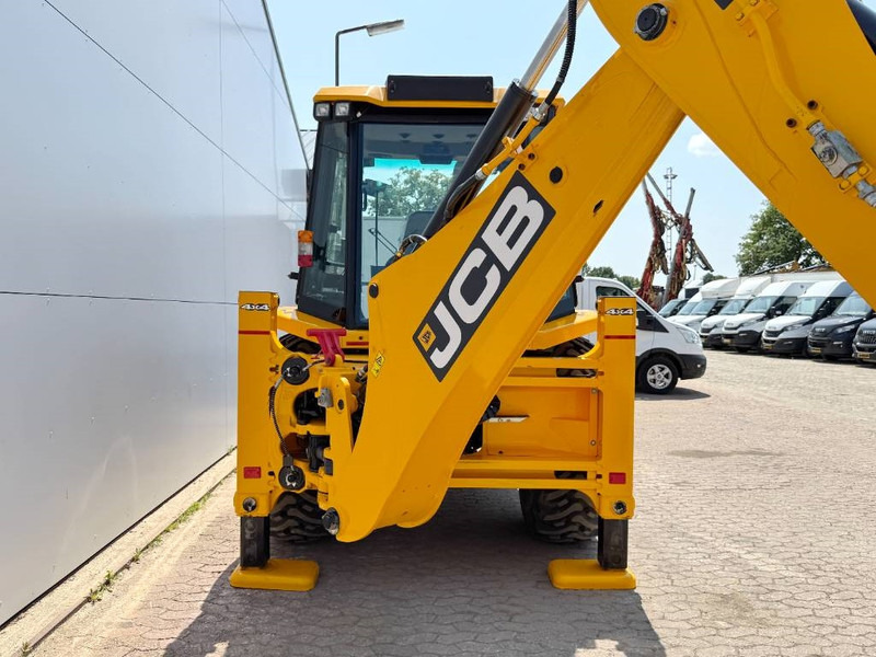 JCB 3DX / 3CX Plus 4WD - New / Unused/ Hammer Lines AC - Ровокопач: слика 3 JCB 3DX / 3CX Plus 4WD - New / Unused/ Hammer Lines AC - Ровокопач: слика 3