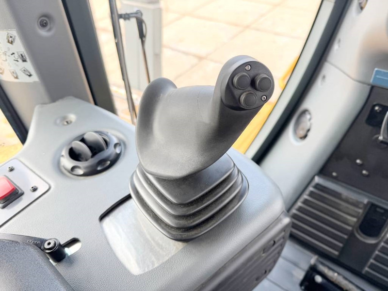 Булдожер Liebherr PR756 05 Gen8 - NEW! 68 Hours! Powertrain Warranty: слика 10