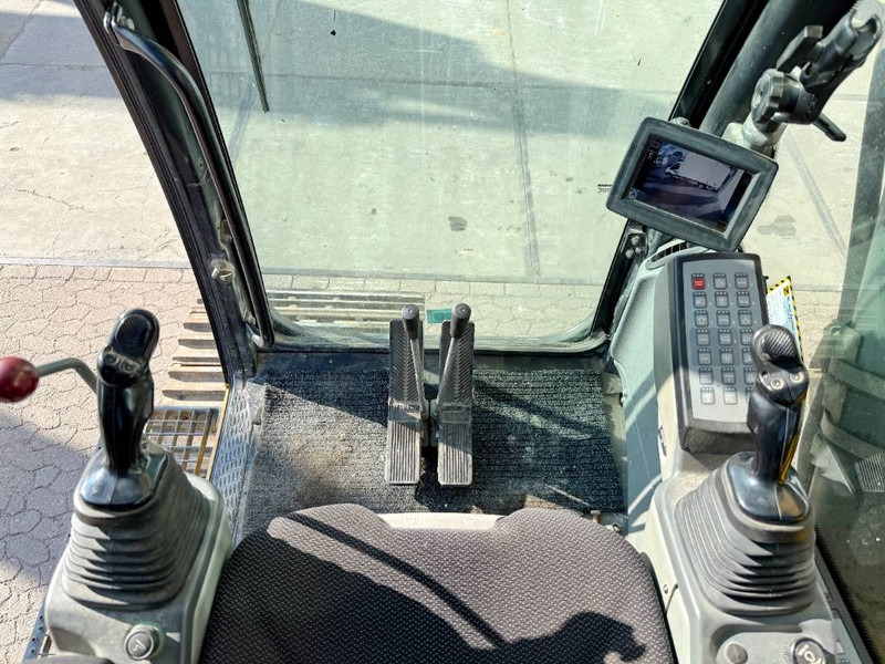 Багер гасеничар Liebherr R946 SHD - 11 Meter / Dutch Machine / Auto Lube: слика 7