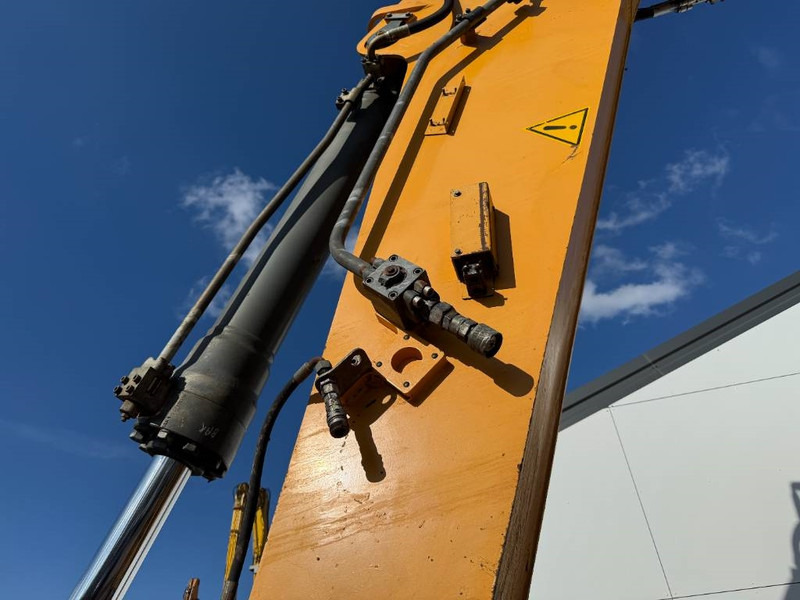 Багер гасеничар Liebherr R946 SHD - 11 Meter / Dutch Machine / Auto Lube: слика 14