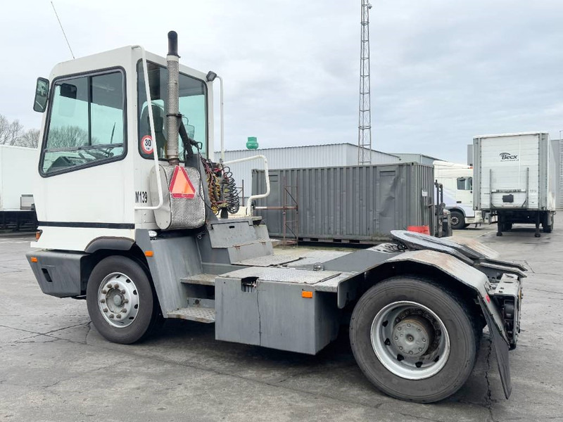 Terberg YT222 - Dutch truck / Automatic / 55t Payload - Трактор на терминалот: слика 2 Terberg YT222 - Dutch truck / Automatic / 55t Payload - Трактор на терминалот: слика 2
