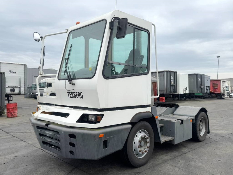 Terberg YT222 - Dutch truck / Automatic / 55t Payload - Трактор на терминалот: слика 1 Terberg YT222 - Dutch truck / Automatic / 55t Payload - Трактор на терминалот: слика 1