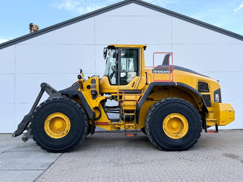 Volvo L220H - German Machine / 3rd Function - Натоварувач на тркала: слика 1 Volvo L220H - German Machine / 3rd Function - Натоварувач на тркала: слика 1