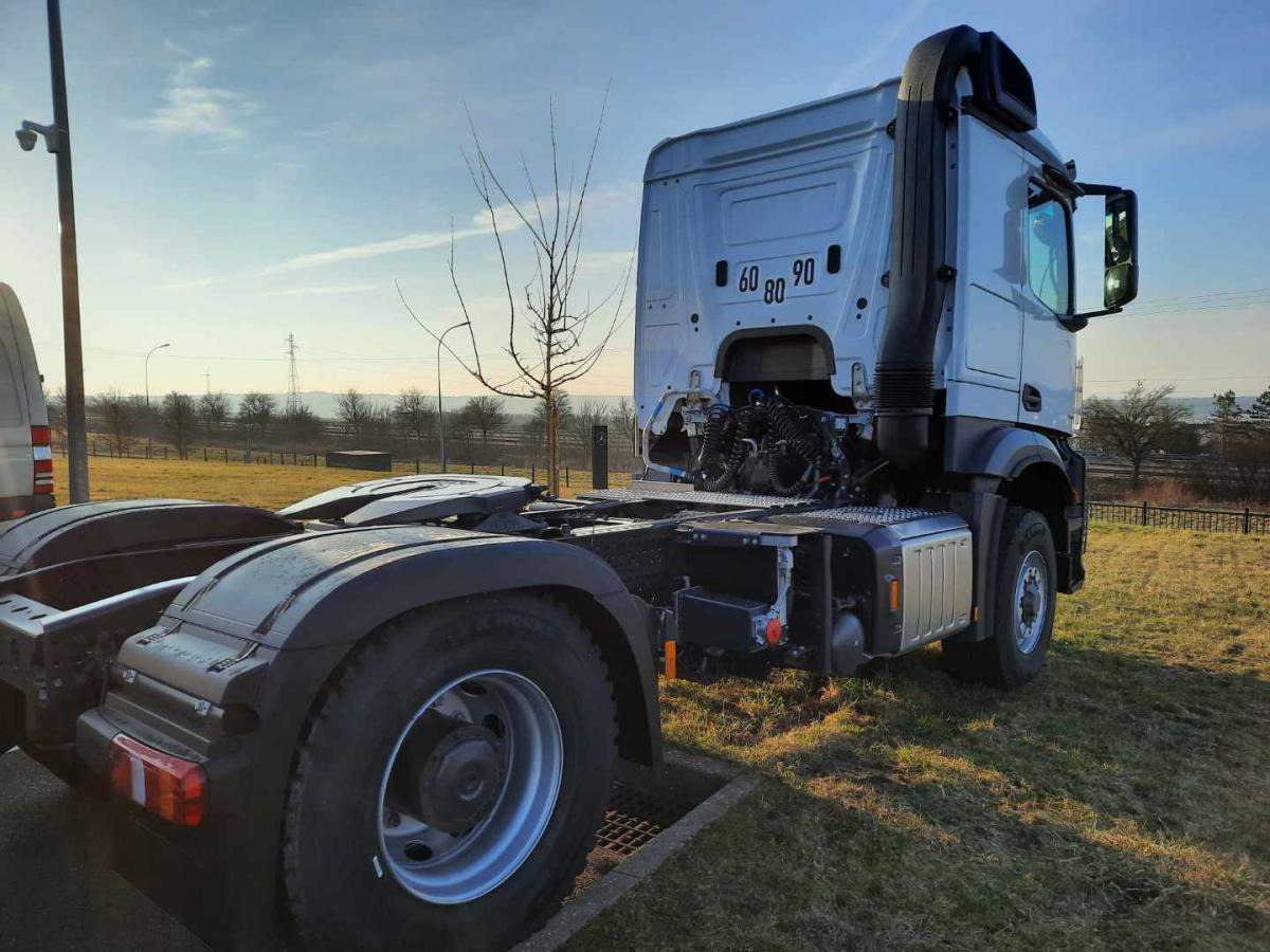 Mercedes Arocs 1851 HAD - Камион влекач: слика 2 Mercedes Arocs 1851 HAD - Камион влекач: слика 2