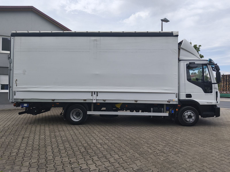 Iveco Eurocargo 75-210 Plane Euro 6 4x2 3-Sitzer (21) - Камион со церада: слика 4 Iveco Eurocargo 75-210 Plane Euro 6 4x2 3-Sitzer (21) - Камион со церада: слика 4