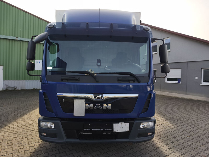 MAN TGL 8.220 4x2 Euro 6 LBW AHK (19) - Камион со церада: слика 3 MAN TGL 8.220 4x2 Euro 6 LBW AHK (19) - Камион со церада: слика 3