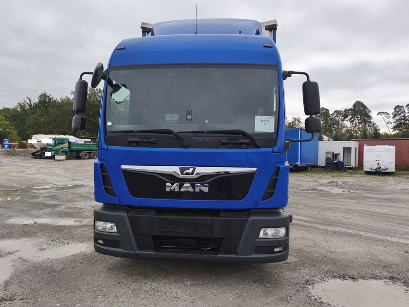 MAN TGL 8.220 Plane Jumbo Gardine Euro6 4x2 (10) - Камион со церада: слика 3 MAN TGL 8.220 Plane Jumbo Gardine Euro6 4x2 (10) - Камион со церада: слика 3