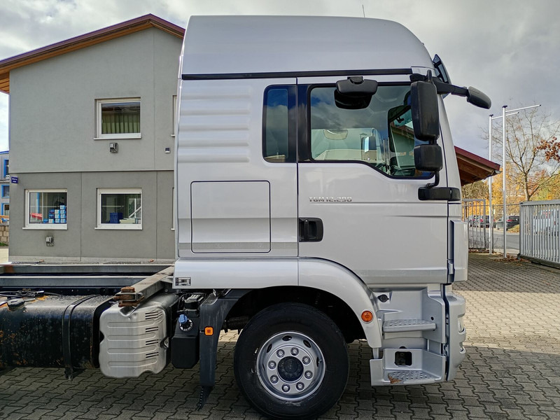 MAN TGM 12.290 BDF Euro 6 4x2 AHK (37) - Камион со кабинска шасија: слика 5 MAN TGM 12.290 BDF Euro 6 4x2 AHK (37) - Камион со кабинска шасија: слика 5