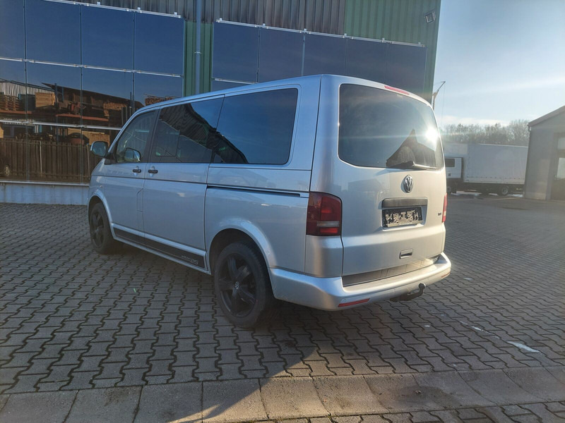 Volkswagen Transporter Multivan AHK Doppelklima Tisch Leder 7-Sitzer - Минибус, Патничко комбе: слика 5 Volkswagen Transporter Multivan AHK Doppelklima Tisch Leder 7-Sitzer - Минибус, Патничко комбе: слика 5