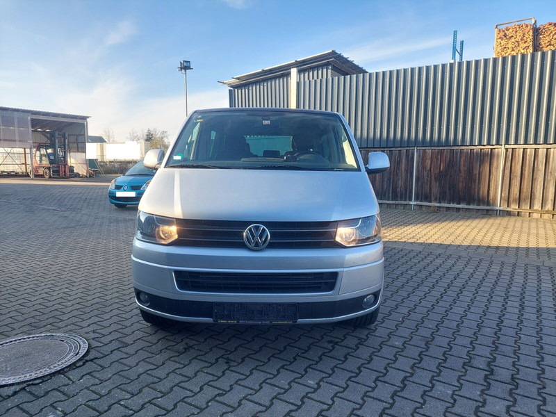 Volkswagen Transporter Multivan AHK Doppelklima Tisch Leder 7-Sitzer - Минибус, Патничко комбе: слика 3 Volkswagen Transporter Multivan AHK Doppelklima Tisch Leder 7-Sitzer - Минибус, Патничко комбе: слика 3