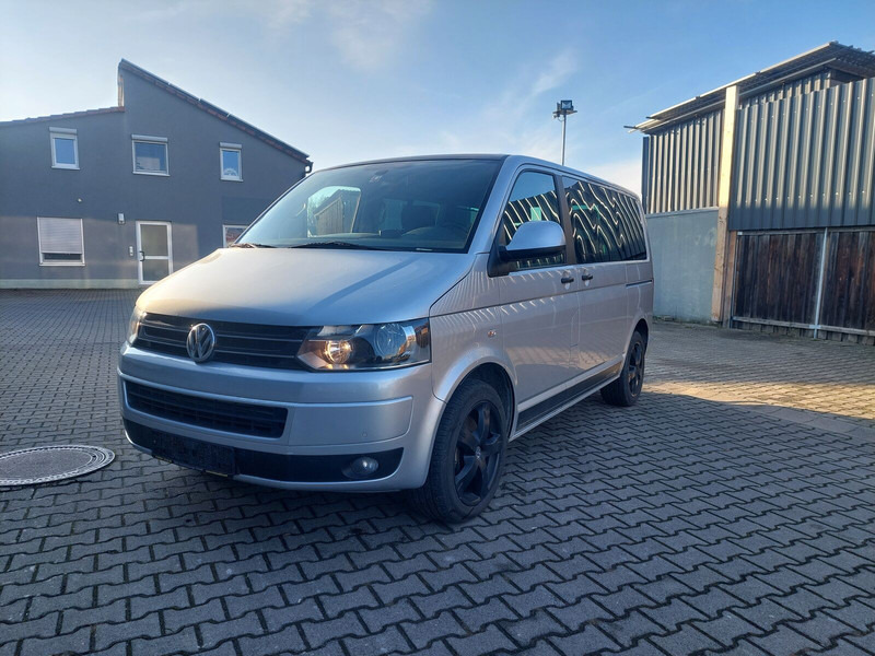 Volkswagen Transporter Multivan AHK Doppelklima Tisch Leder 7-Sitzer - Минибус, Патничко комбе: слика 1 Volkswagen Transporter Multivan AHK Doppelklima Tisch Leder 7-Sitzer - Минибус, Патничко комбе: слика 1